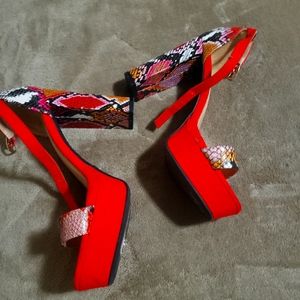 Women's chunky heels